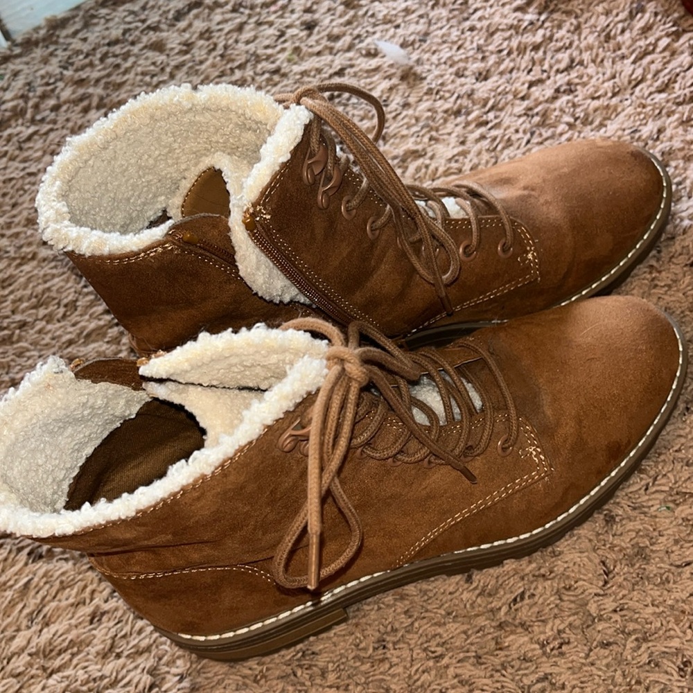 fall boots / lace up boots